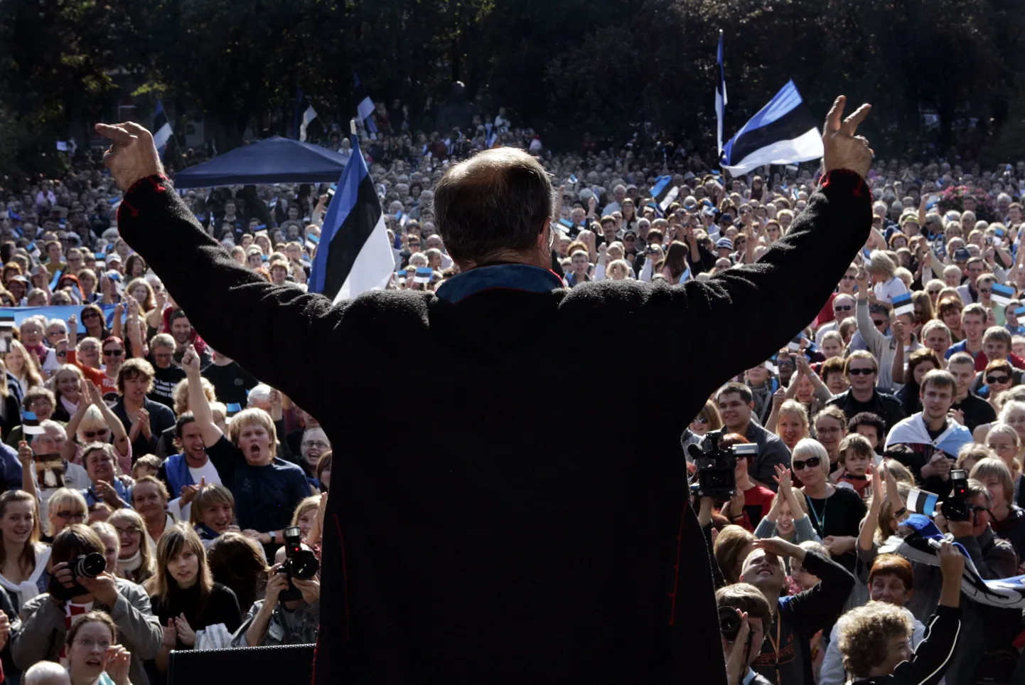 23. septembril 2006 toimus Tallinnas Tammsaare pargis kontsert, millega toetati Toomas Hendrik Ilvese valimist presidendiks.