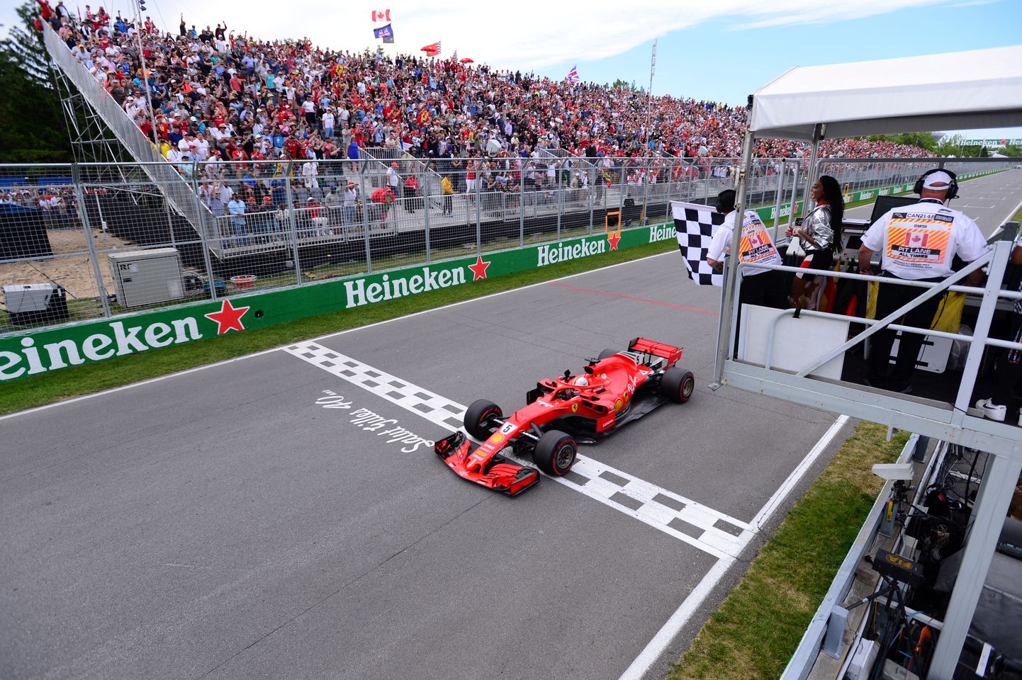 Sebastian Vettelile näidati ruudulippu liiga vara.