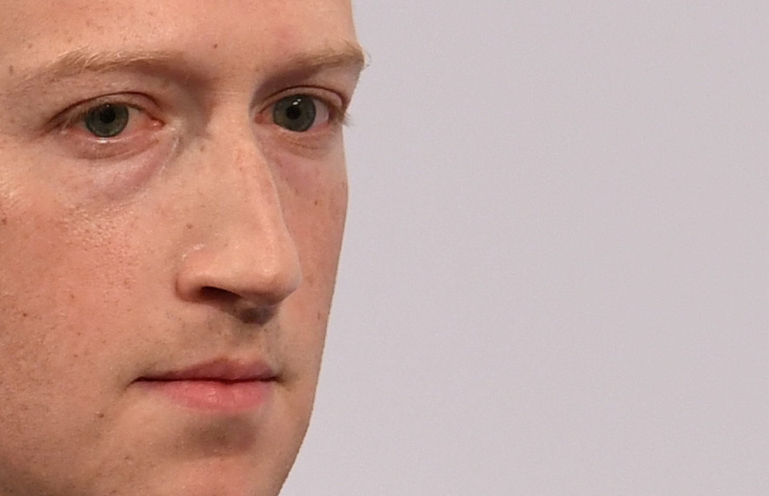 Meta juhil Mark Zuckerbergil on töötajatele halbu sõnumeid