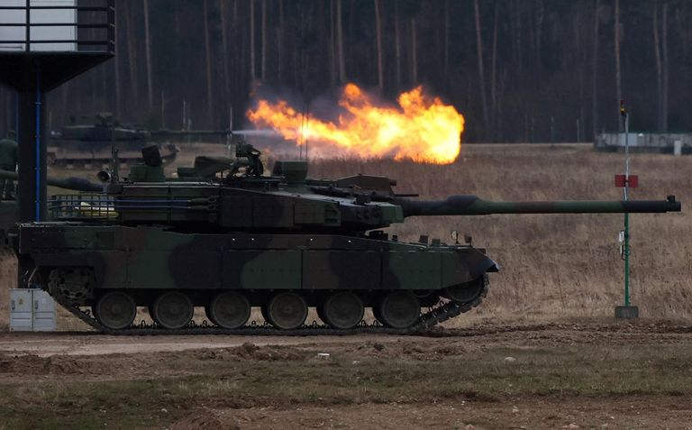 На фото - южнокорейский танк K-2, стоящий на вооружении польской армии