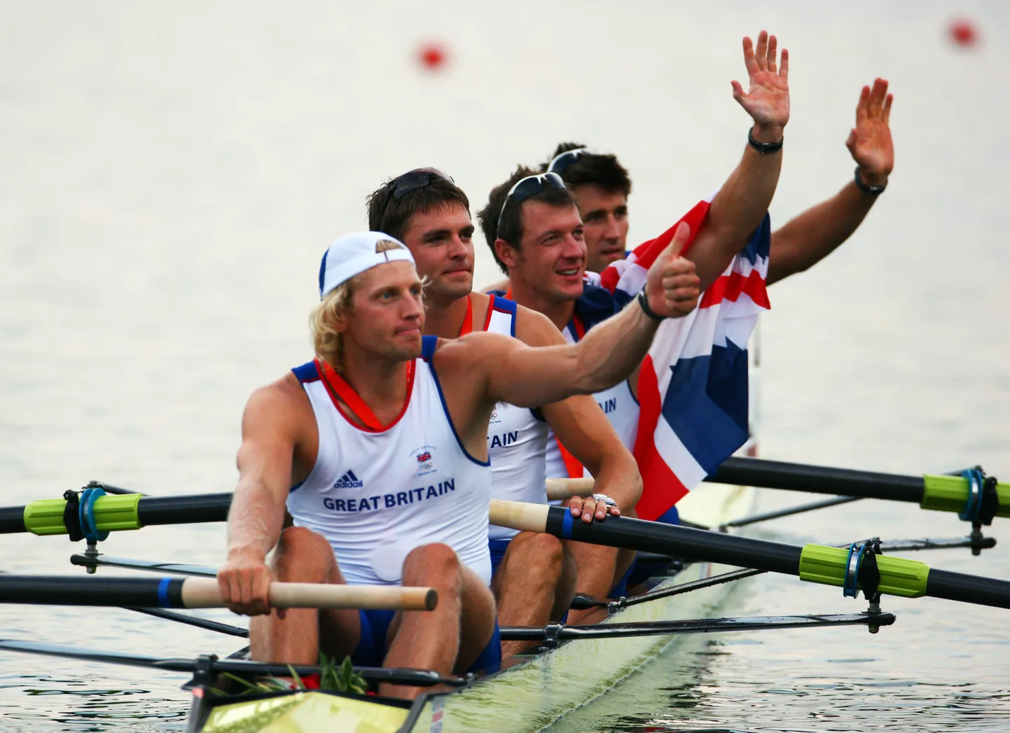 Pekingi OM 2008. Võidukas Suurbritannia neljapaat. Pete Reed vasakult teine.