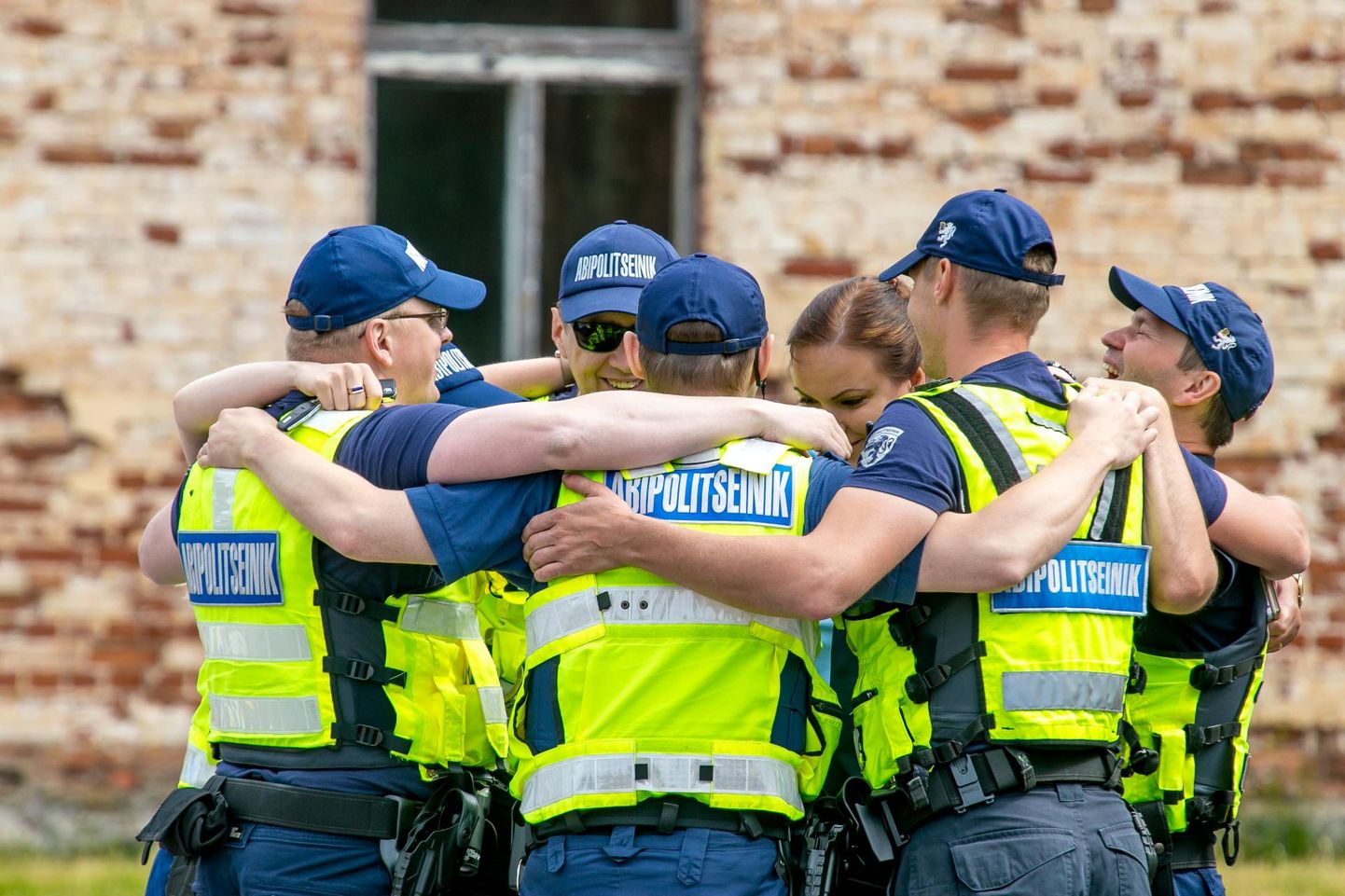 Abipolitseinikud saavad Viljandi linnavalitsuselt tegevustoetust.