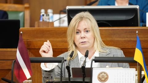 Amatpersonu deklarācijas ⟩ Deputāte Pleškāne pērn atalgojumā saņēmusi 59 500 eiro