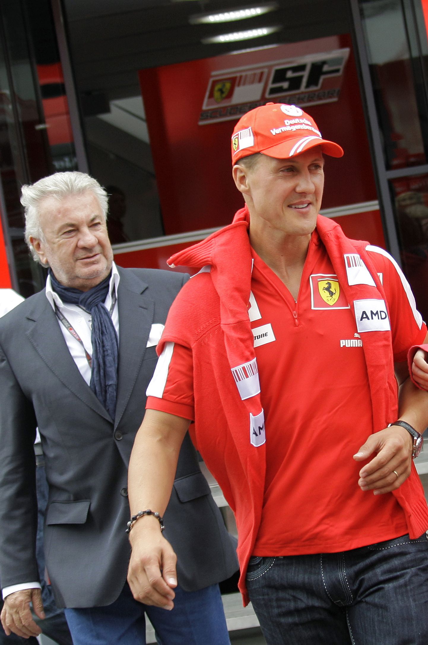 Willi Weber (vasakul) ja Michael Schumacher.