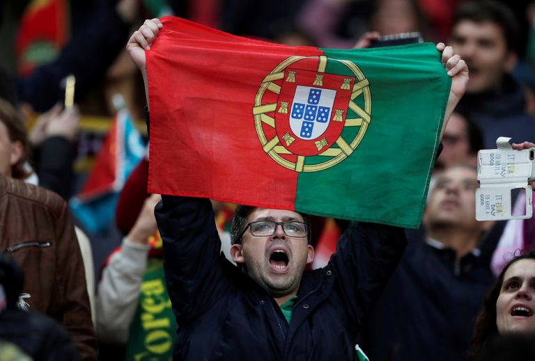 Portugali jalgpallikoondise toetajad said 2016. aastal rõõmustada riigi esimese suurturniiri esikoha üle.