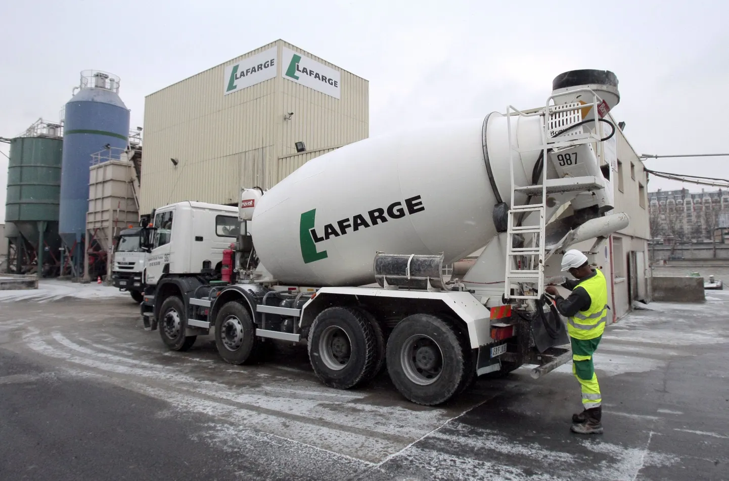 Iraani sõitud äritegelegatsiooni kuulus ka Lafarge'i esindaja.