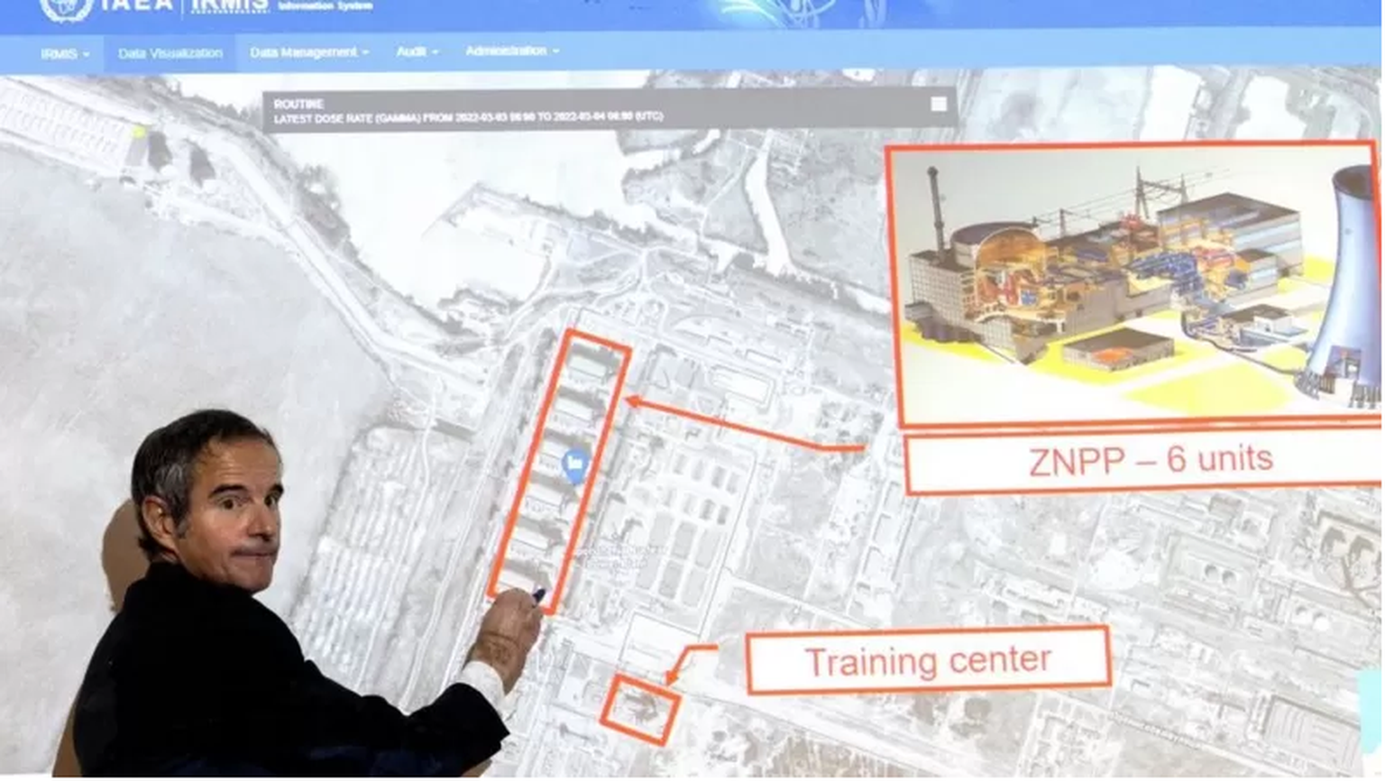 Глава МАГАТЭ Гросси в марте обращал внимание на то, что загоревшийся в результате обстрела учебно-тренировочный центр на АЭС находится совсем близко к энергоблокам - это видно на карте