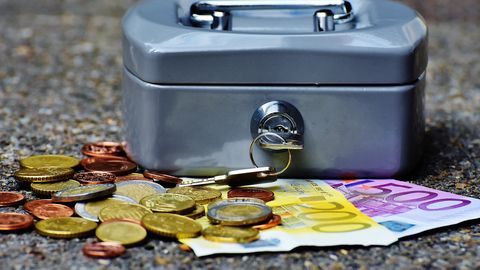 Anekdoot: firma finantsafäär