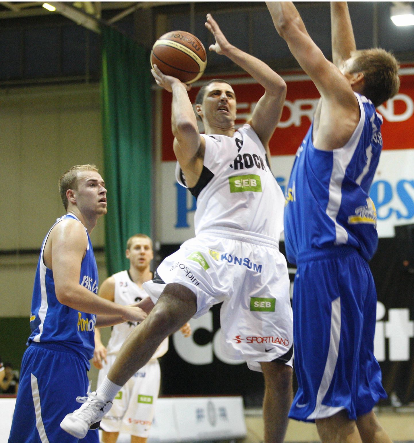 Oktoobris võitis TÜ/Rock Ventspilsi meeskonna 89:79.