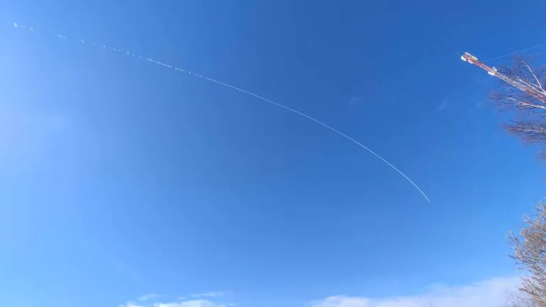 Самолет НАТО в небе над Западной Эстонией.