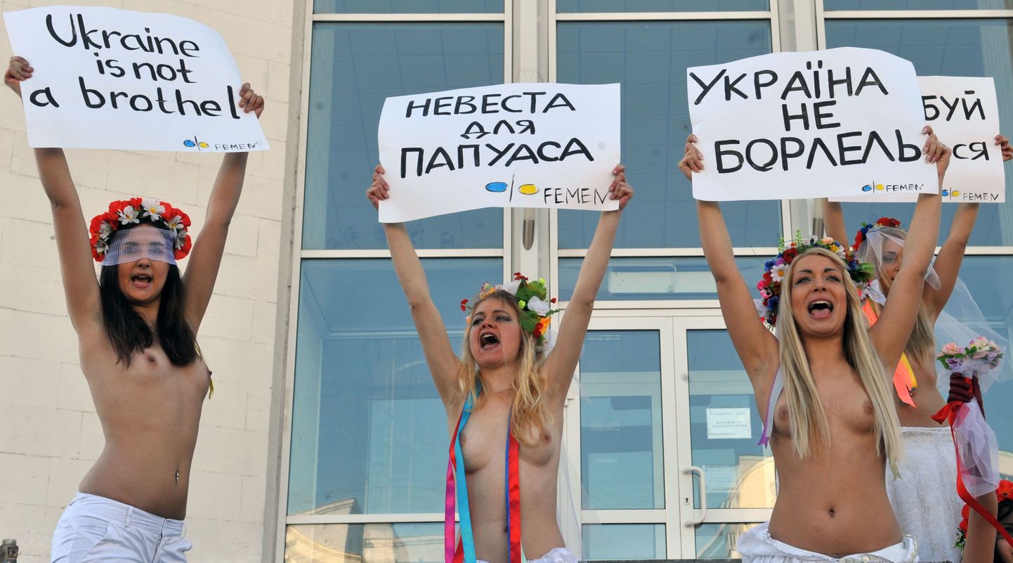 Активистки движения Femen не хотят выходить за папуасов.