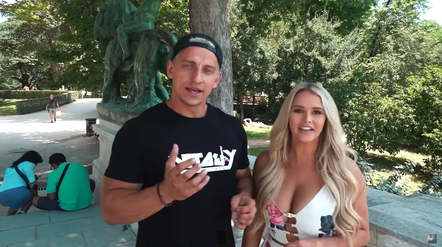Kuvatõmmis videost: Vitaly Zdorovetskiy ja Kinsey Wolanski.
