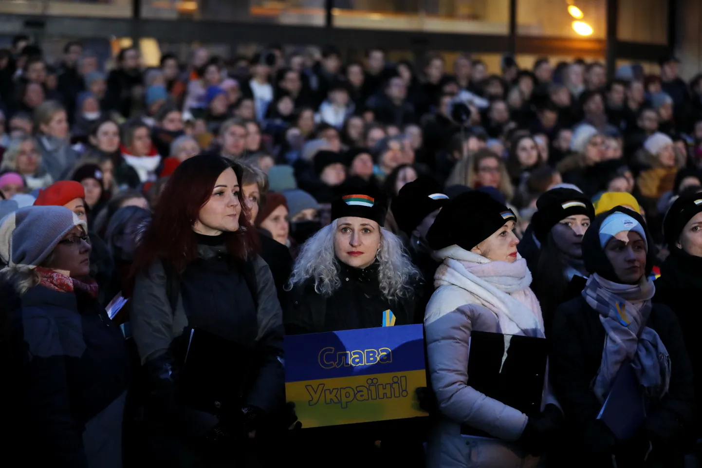 Laukumā pie Rīgas Kongresu nama notiek koncerts "Ukrainas brīvībai".