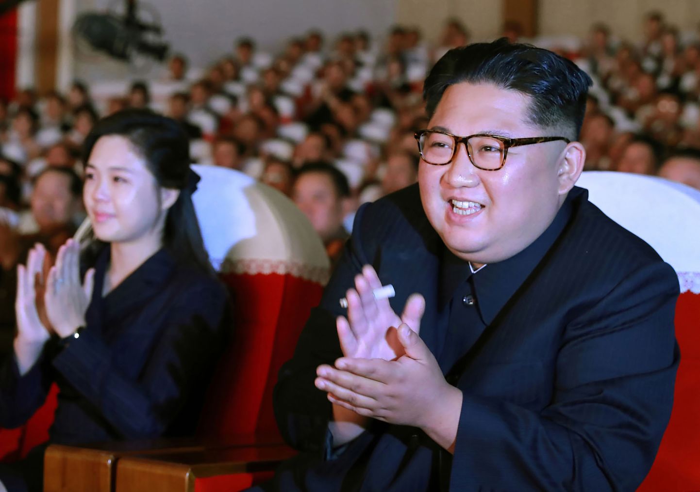 Kim Jong-un oma abikaasa Ri Sol-Juga kontsrdil. Foto on illustratiivne.