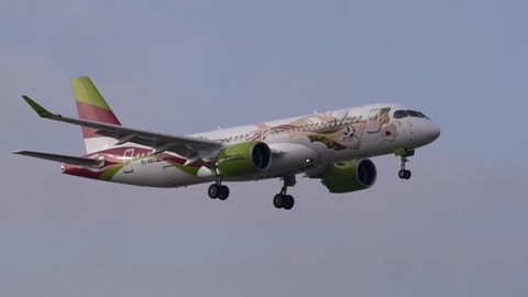 "airBaltic" nākamajā vasarā lidos biežāk un piedāvās trīs jaunus galamērķus