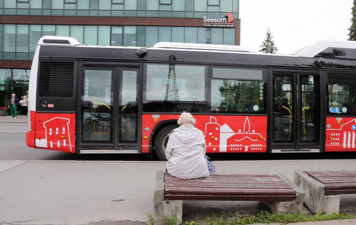 Tartu uus bussisüsteem tekitab pensionäridele tuska.