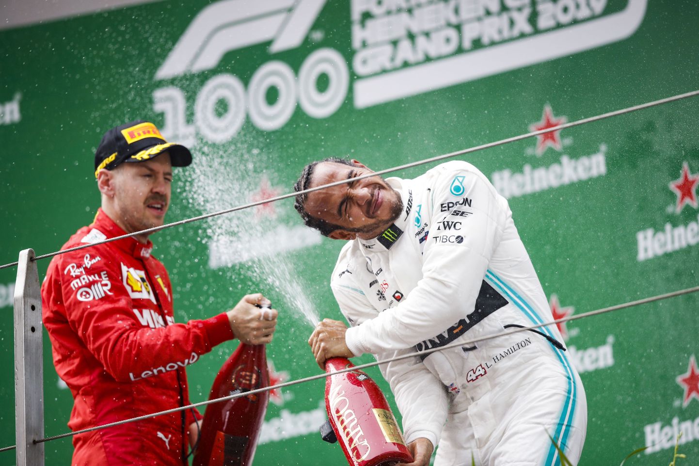 Sebastian Vettel ja Lewis Hamilton.