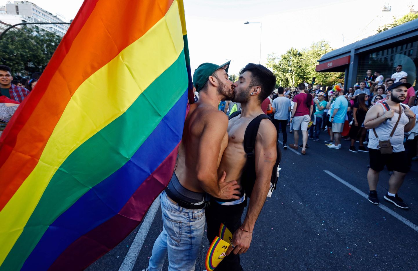 Geipaar World Pride paraadil Madridis.