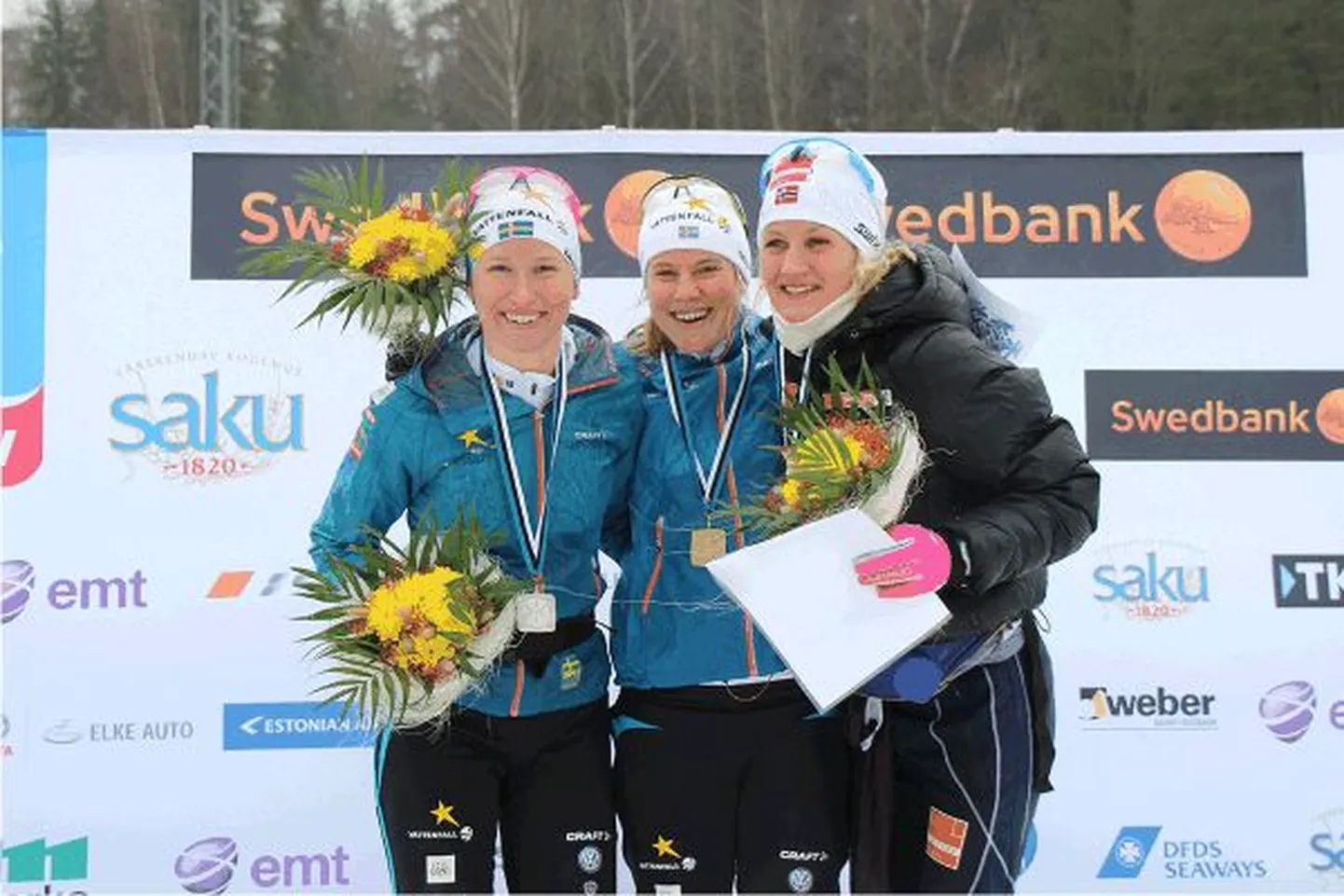 Kaksikvõit läks rootslannadele, esikoht  Hanna Falkile(keskel), teine Magdalena Pajala (vasakul) ning kolmas Kathrine Rolsted Harsem Norrast (paremal).
