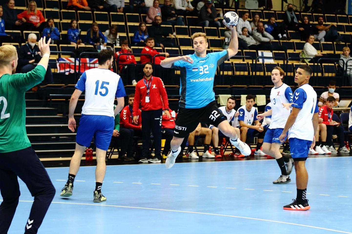 Eesti koondise kogenuim pallur Riia turniiril on Viljandi HC kasvandik Karl Roosna, kelle mängude arvel on 33 A-maavõistlust.
