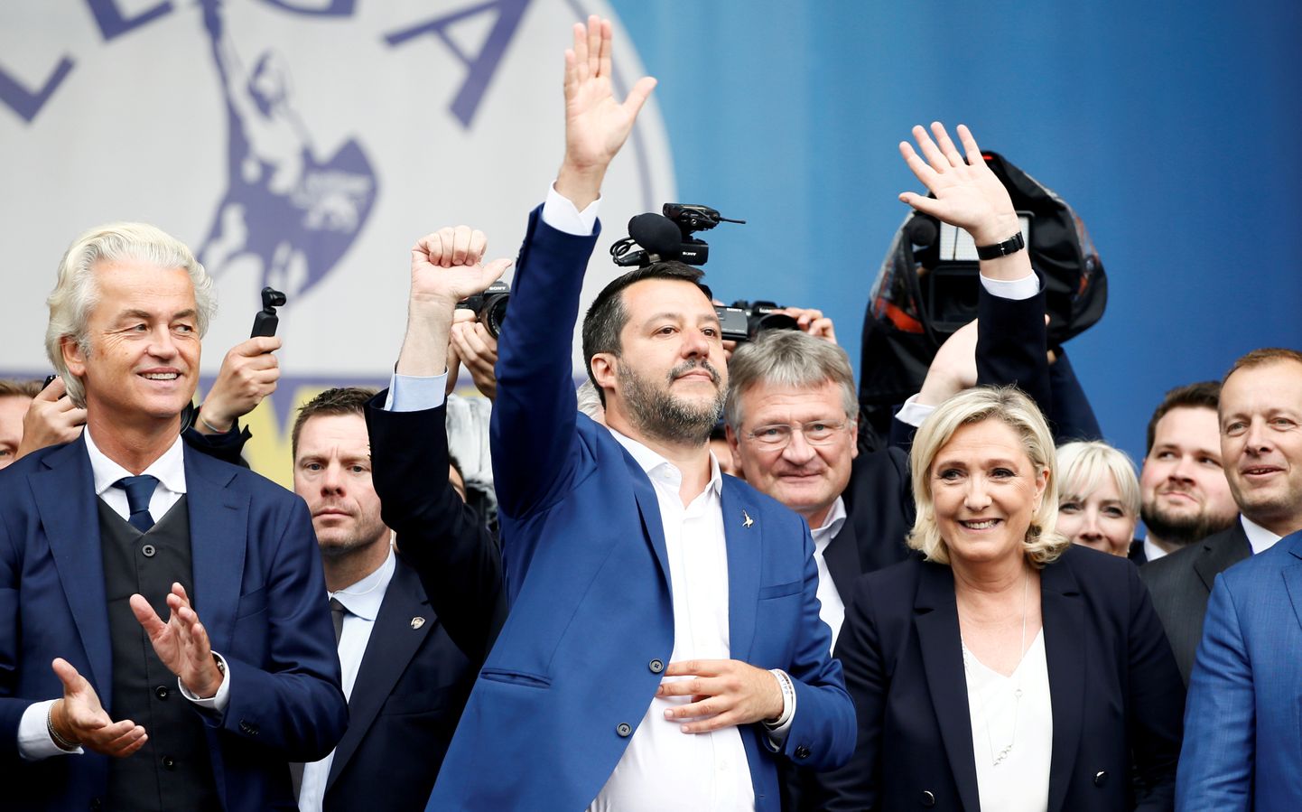 Itaalia Liiga, Põlissoomlaste, Alternatiiv Saksamaale (AfD) ja Taani Rahvapartei esindajad kutsusid aprillis Milanos rahvuslikke ja euroskeptilisi jõudusid üles alustama pärast valimisi Euroopa Parlamendis koostööd.