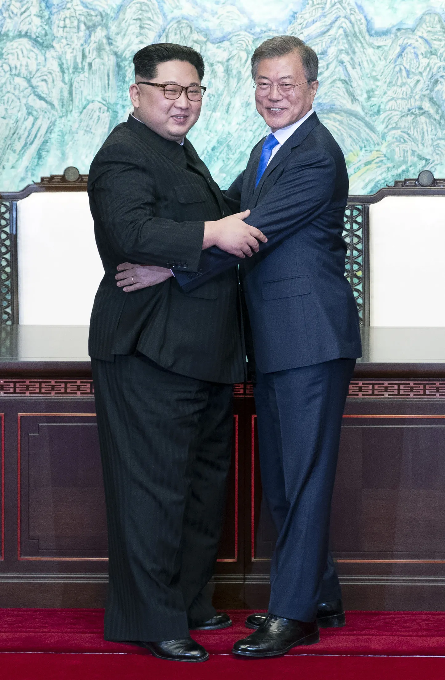 Põhja-Korea liider Kim Jong-un ja Lõuna-Korea president Moon Jae-in.