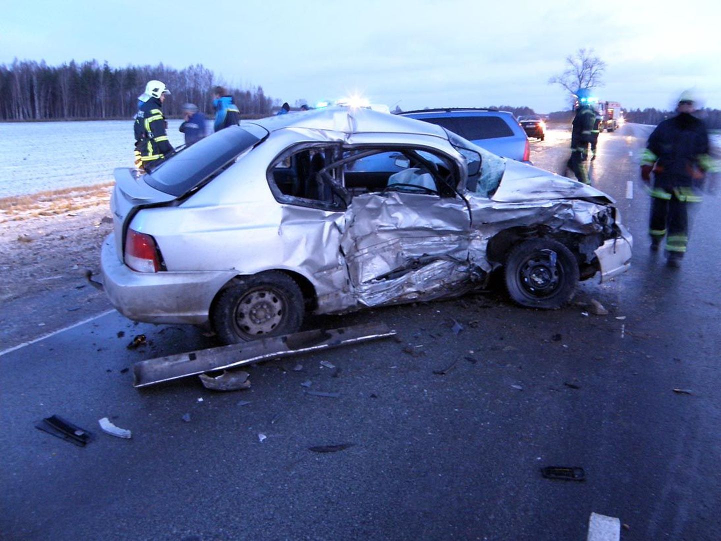 Jõhvi-Tartu-Valga maanteel Nõo lähedal juhtus 10. detsembril liiklusõnnetus, milles said vigastada kolm inimest.