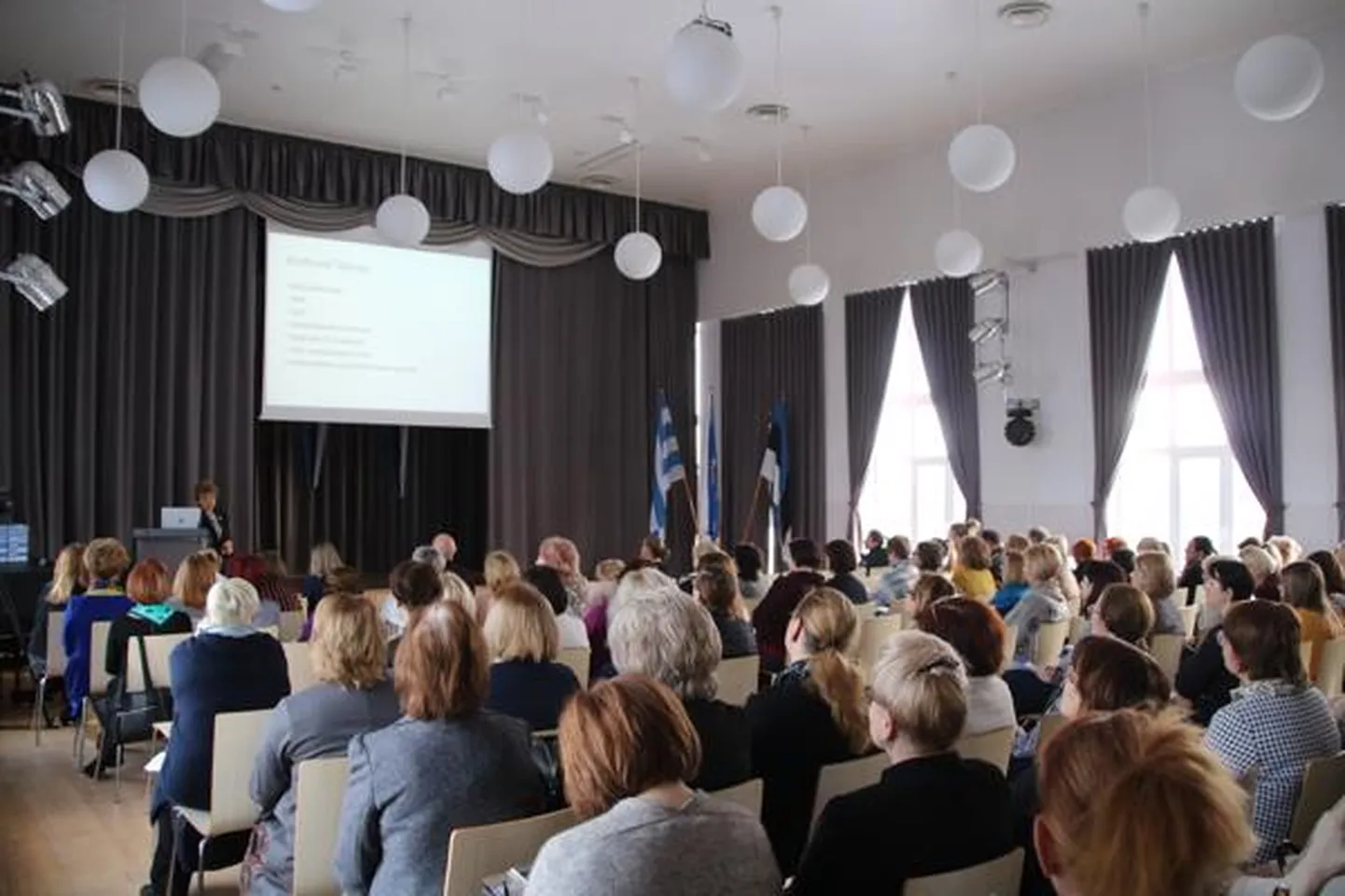 В Ласнамяэ прошла конференция на тему безопасности образовательной среды