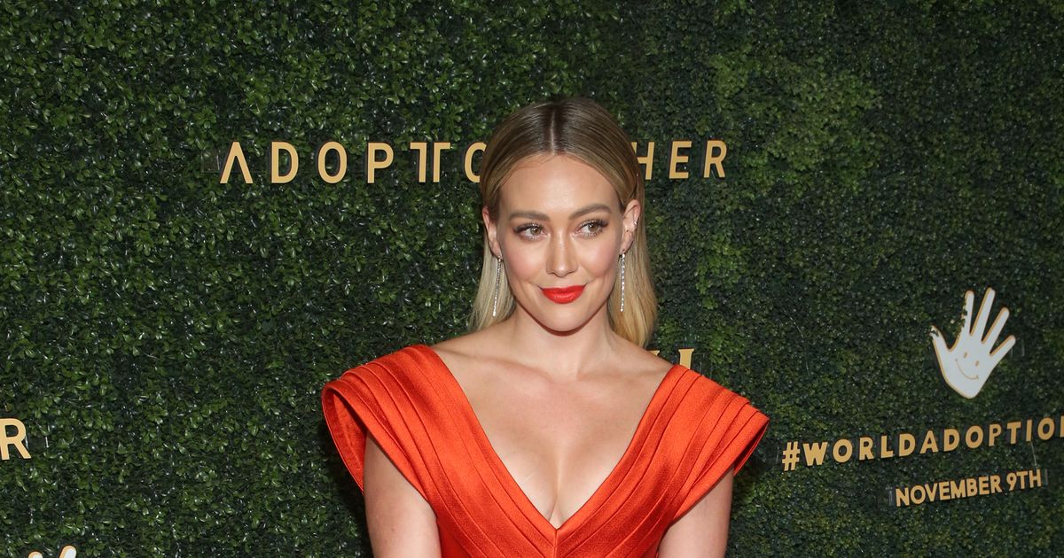 Ilus emme! Vähem kui aasta eest taas emaks saanud Hilary Duff näitas seksikat välimust