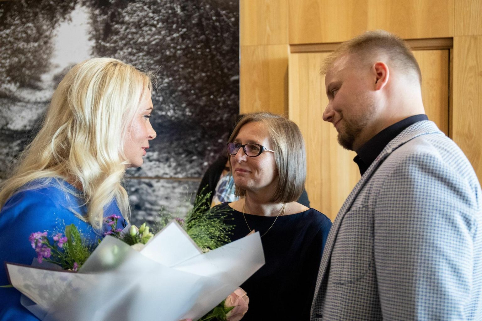 Isamaa ministrid Riina Solman (vasakul) ja Lea Danilson-Järg leiavad mõlemad, et ajakirjandus tegi ministeeriumitele nende tööd hinnates põhjendamatut ülekohut.