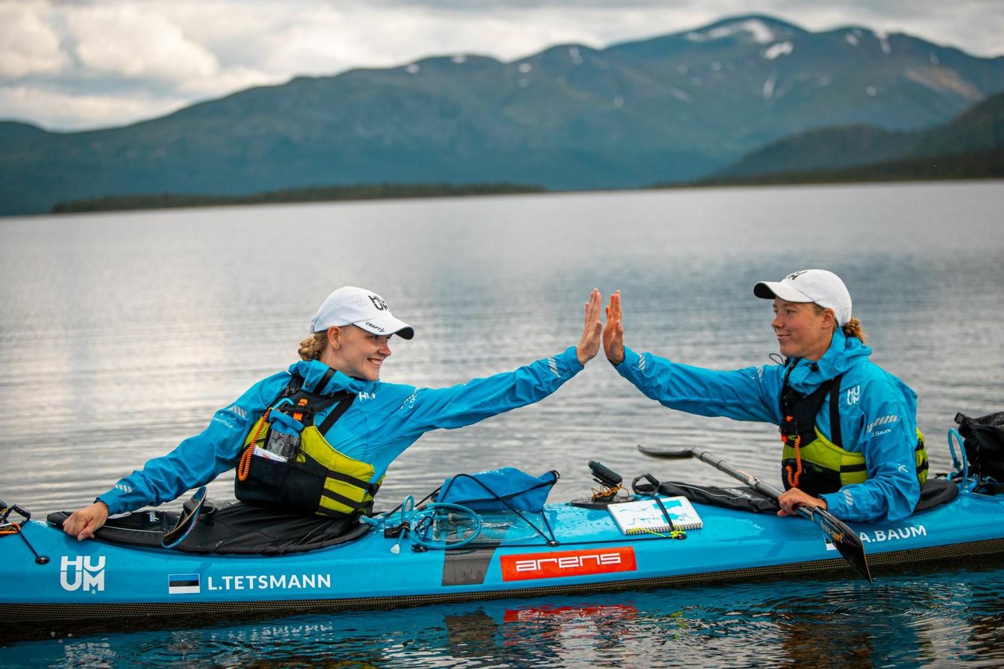 Linda Tetsmann ja Anett Baum triumfeerisid Kanadas 1600 kilomeetri pikkusel ultramaratonil.