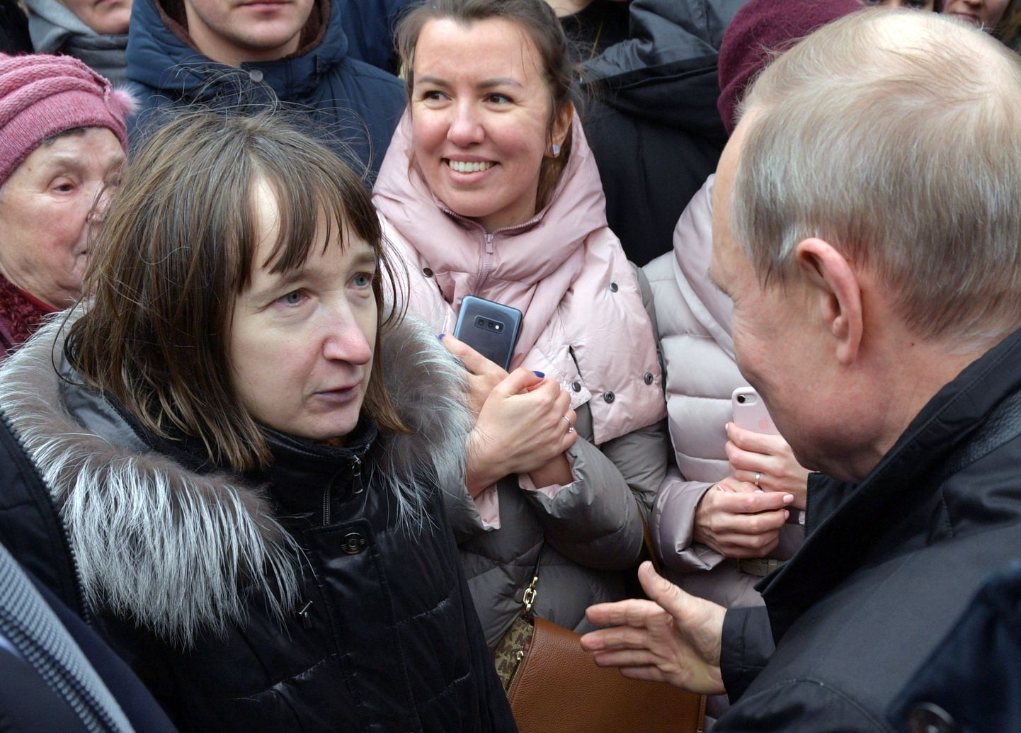 Зинаида Беликова обратилась к Владимиру Путину во время его визита в Петербург.