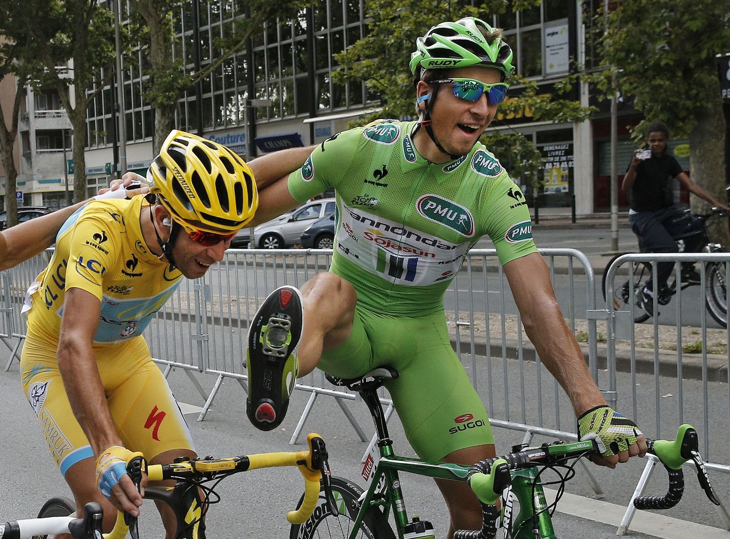 Vanad sõbrad Vincenzo Nibali (kollases) ja Peter Sagan võivad peagi samas meeskonnas sõita.