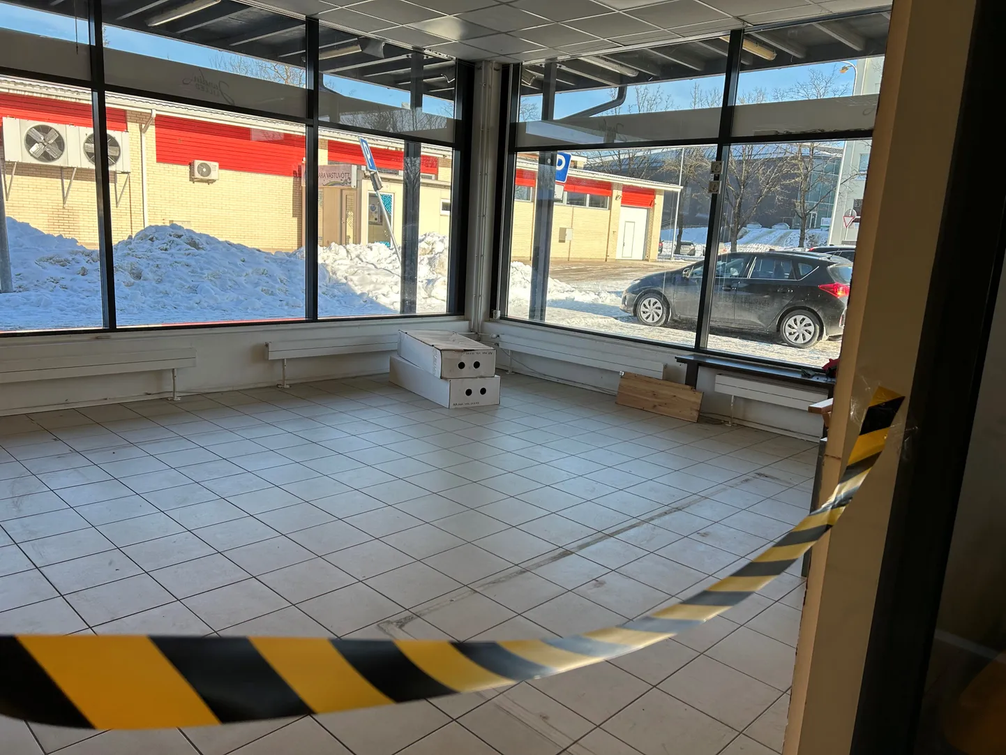 Lillepoest tühjaks jäänud ruumid Paide Selveris saavd peagi uued üürnikud.