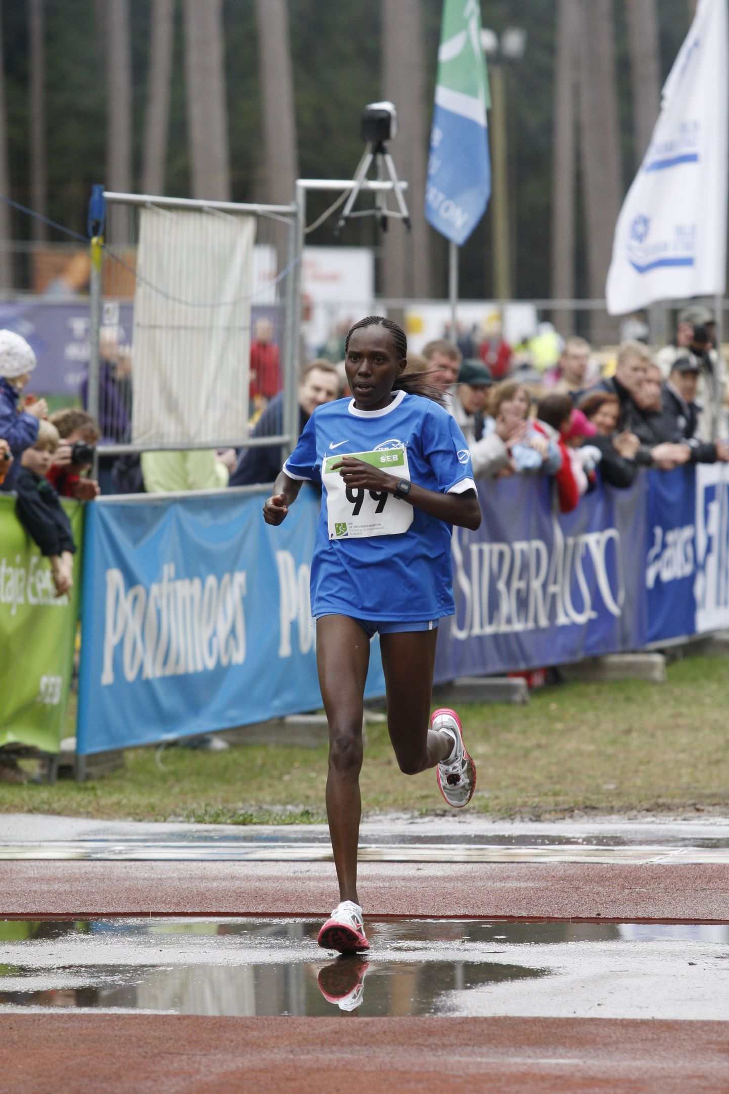 Tartu jooksumaratoni naise arvestuse võitja Irene Chepkirui Keeniast plaanib osaleda ka Elva järvedejooksul.