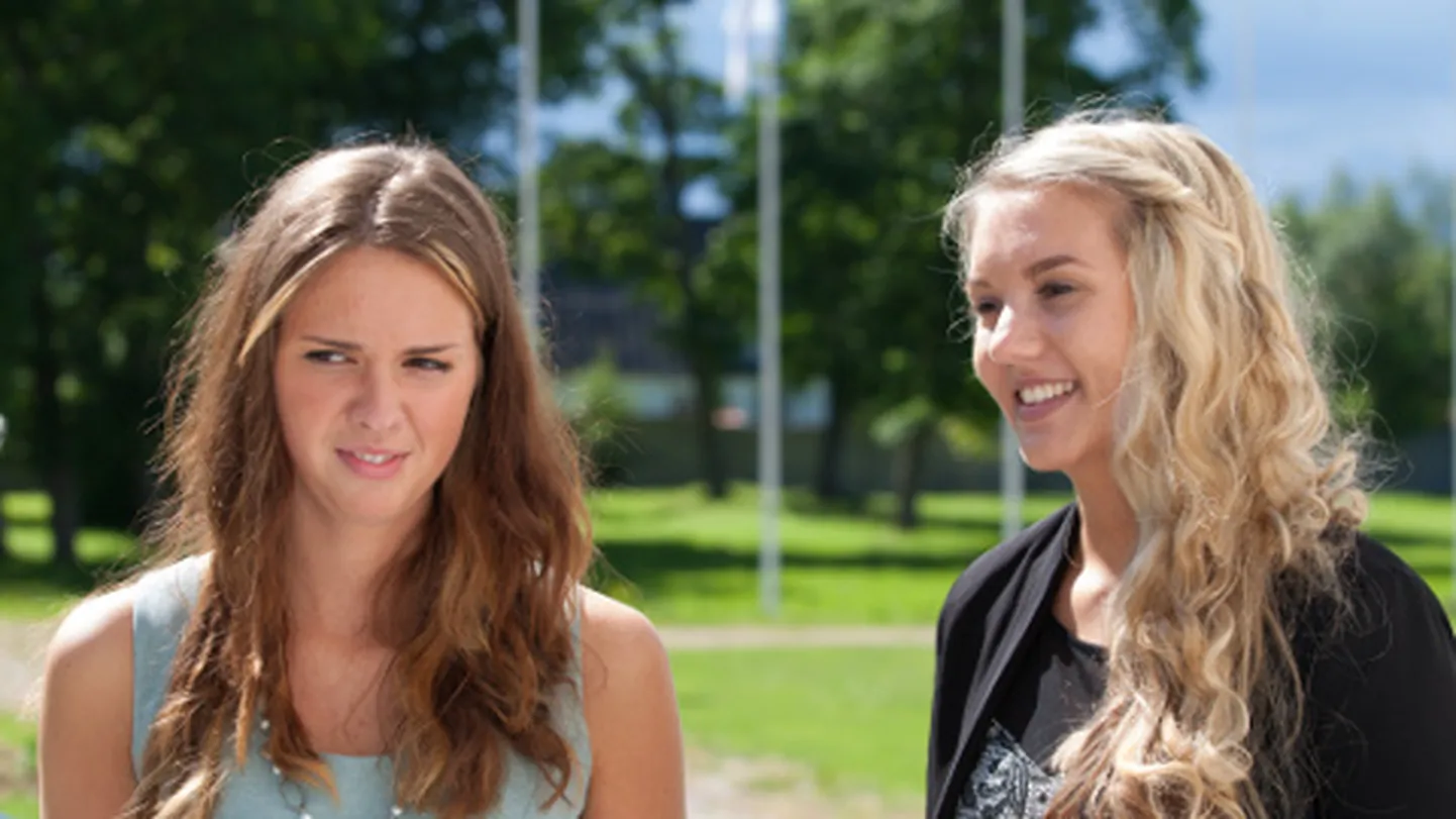 Kati Reino ja Merili Koppel tahavad näha maailma, aga siduda oma tuleviku Eestiga.