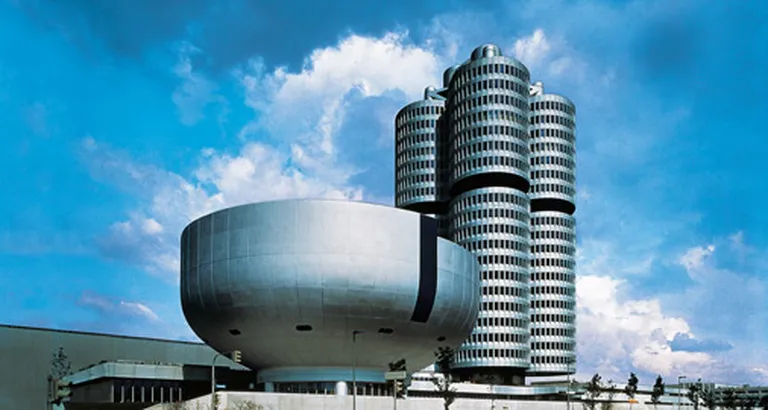 BMW galvenā mītne Minhenē 