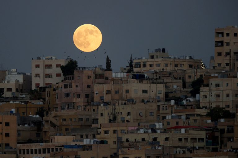 Лунное затмение в Иордании