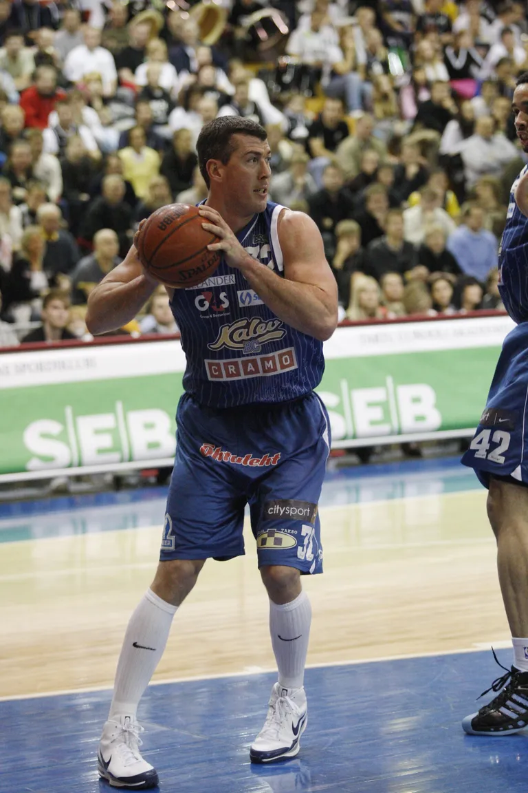 Praeguseks siit ilmast lahkunud Nate Fox 2009. aastal Kalev/Cramo särgis.