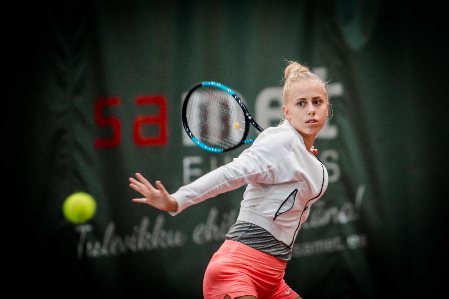 Lissi Kubre võlgneb oma tenniseteel tänusõnad perele ja treeneritele, aga eelkõige Pärnu Kesklinna tennisekooli direk­torile Evelin Vainole.