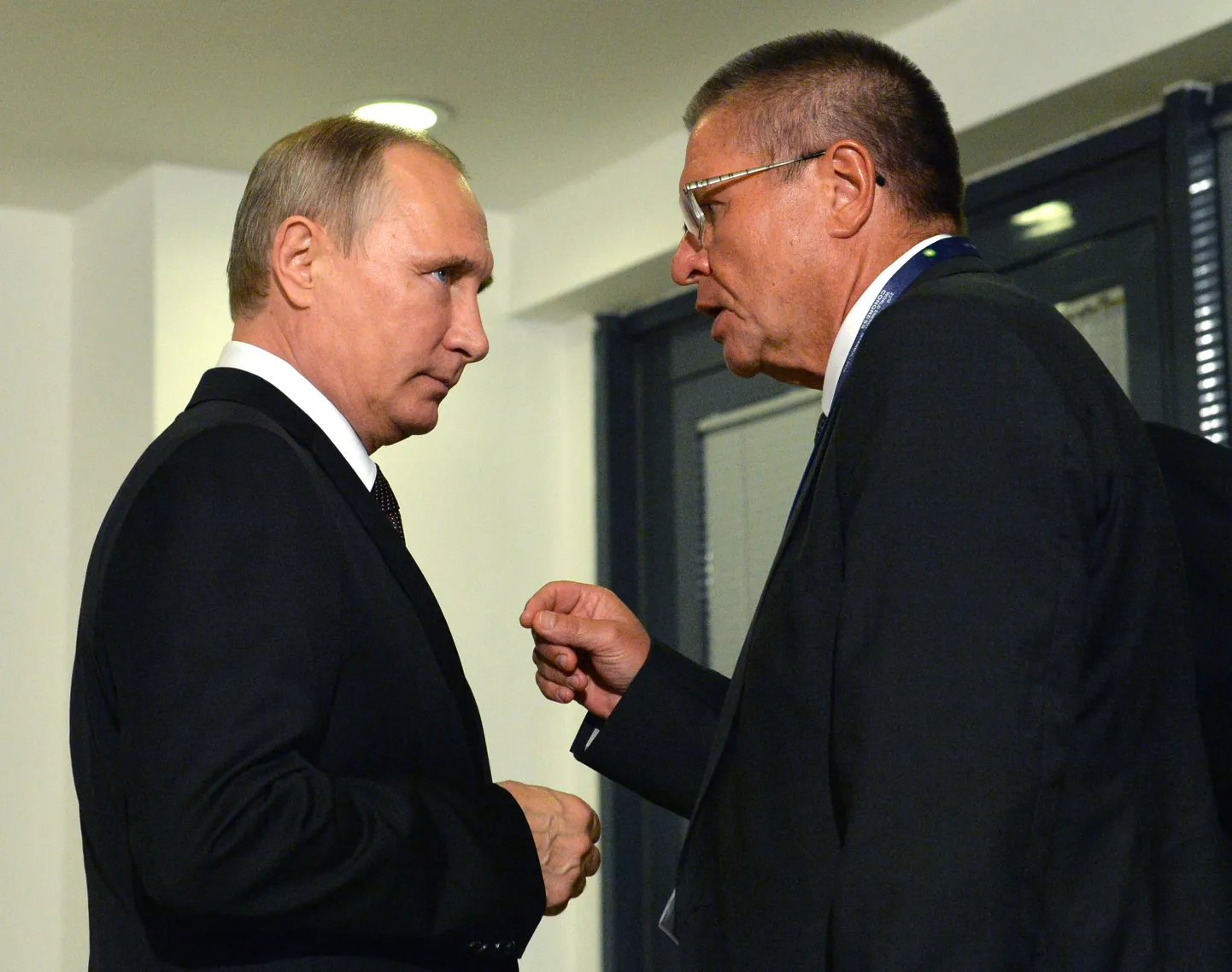 Владимир Путин и Алексей Улюкаев.