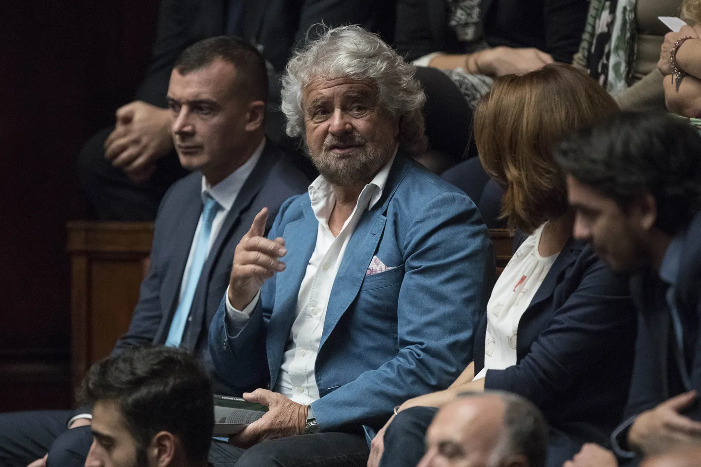 Itaalia peaministri kõneisik Rocco Casalino (vasakul) koos Viie Tähe Liikumise asutaja Beppe Grilloga.