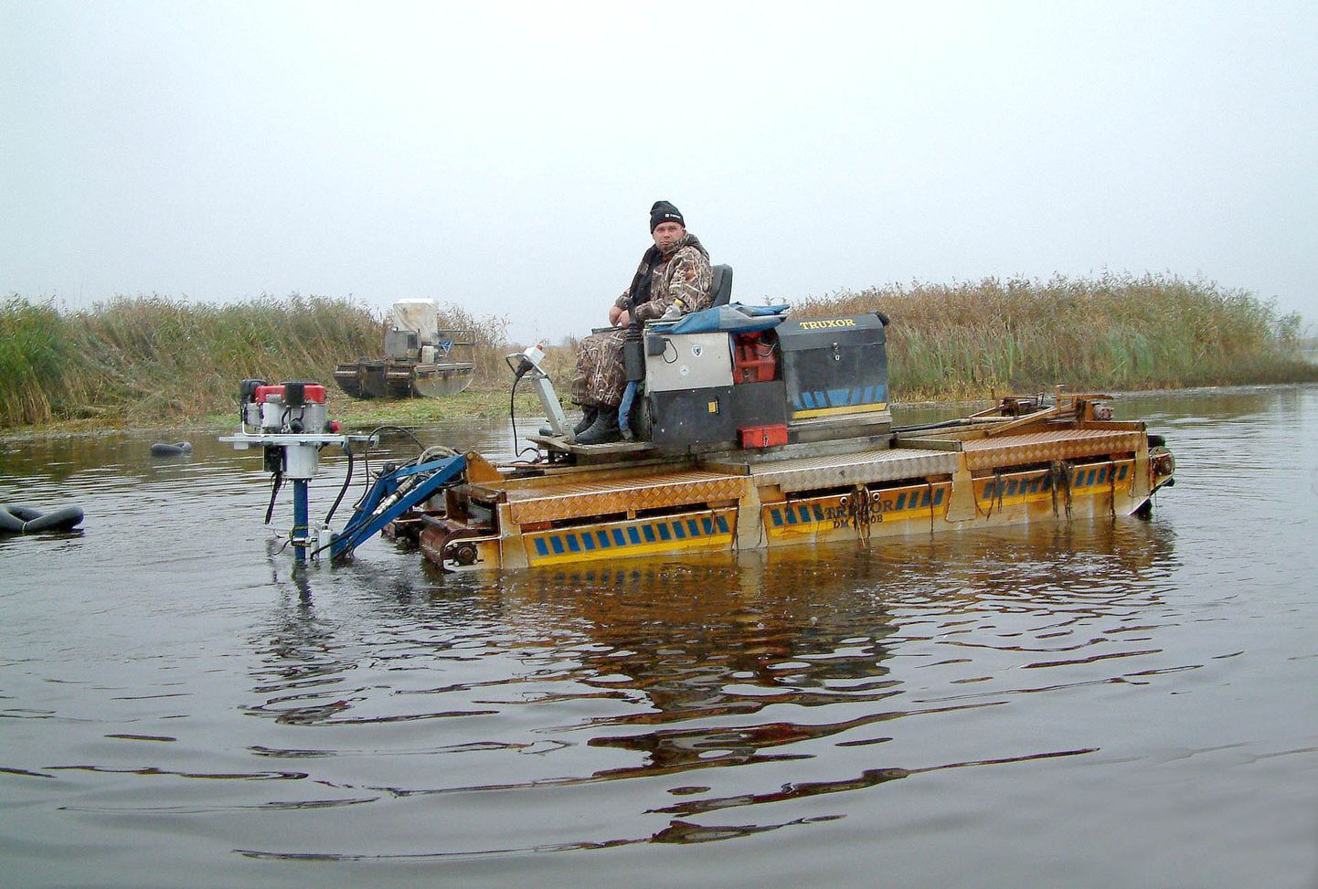 Oktoobris 2007 pumpas Jaama kanalist setteid välja AS Vändra MP.