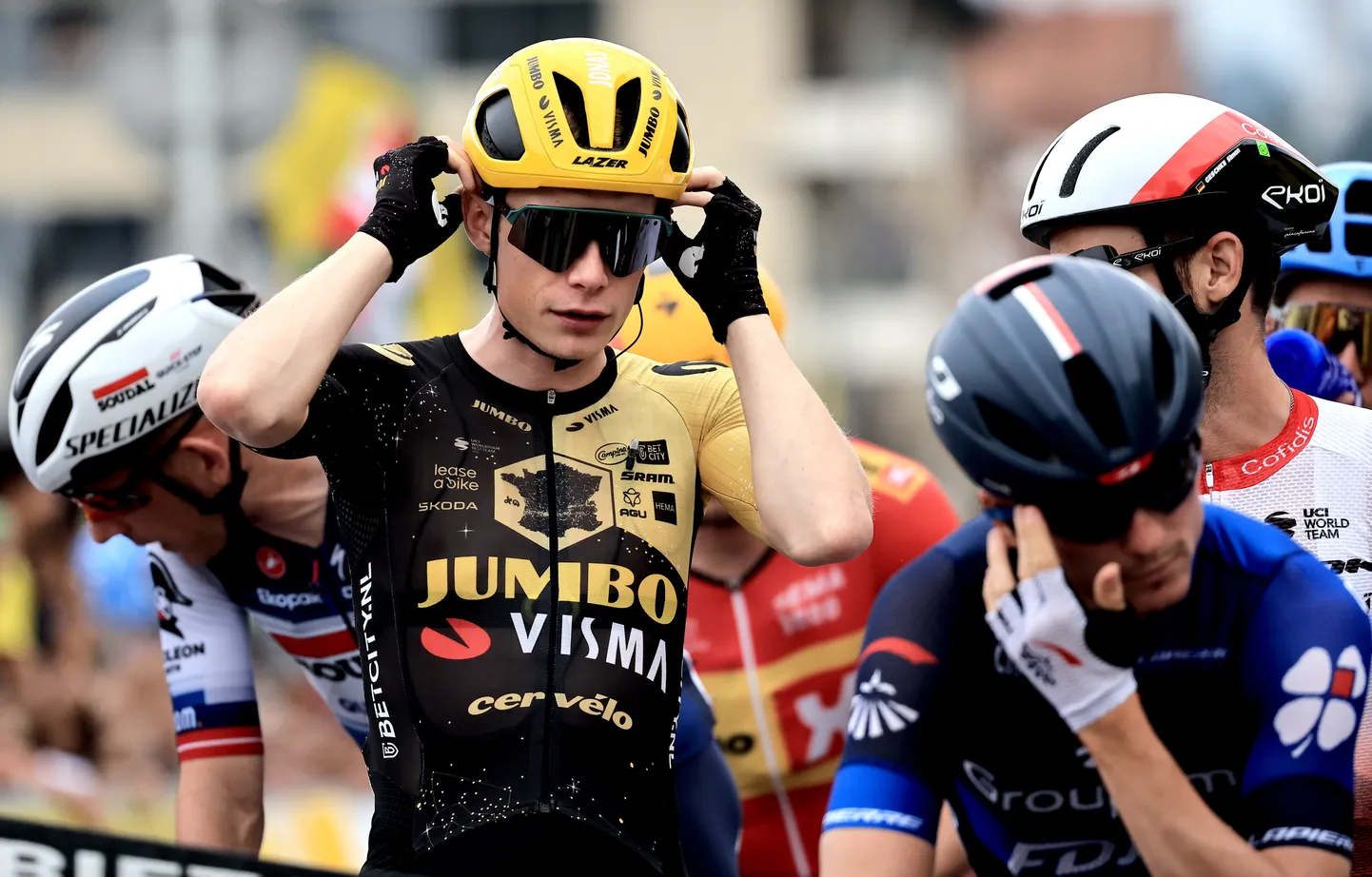 Jumbo-Visma esinumber Tour de France'il on Jonas Vingegaard.