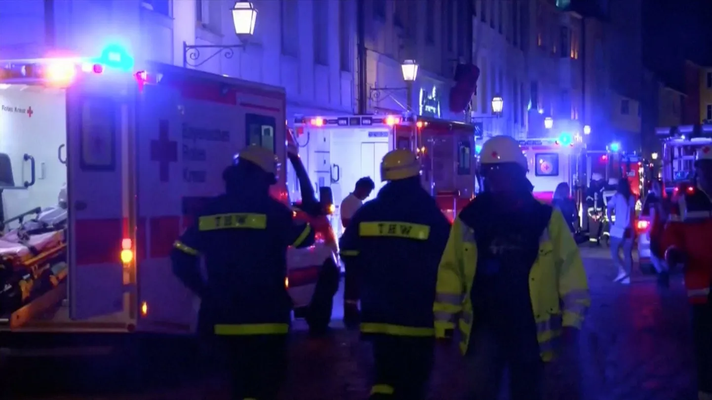 Päästeteenistused Ansbachi kesklinnas.
