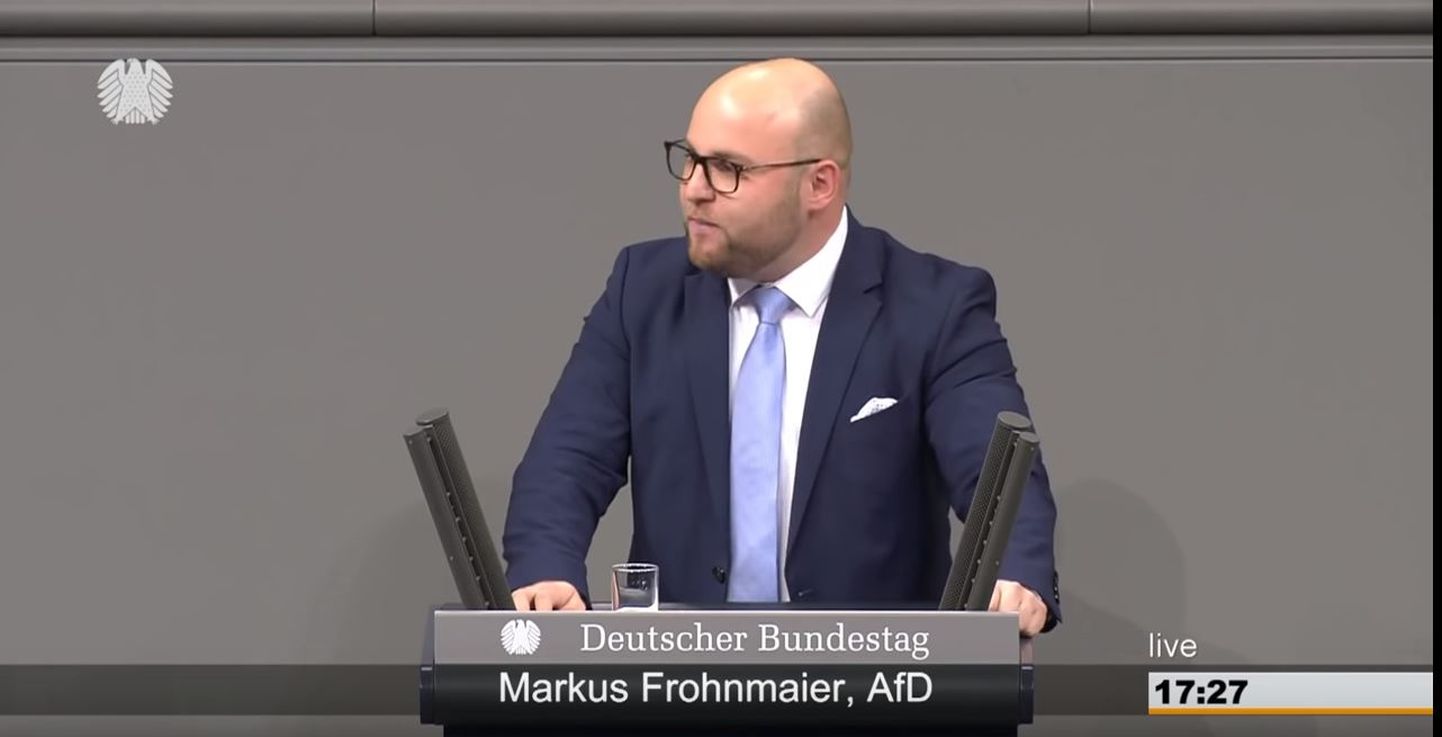 Saksamaa parlamendisaadik Markus Frohnmaier (AfD) pidamas Bundestagis kõnet.