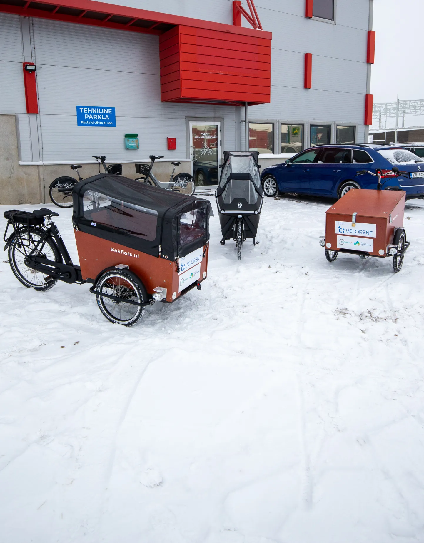 Tartu linn alustas velorendi katseprojekti, mille käigus on võimalus proovida kastirattaid.