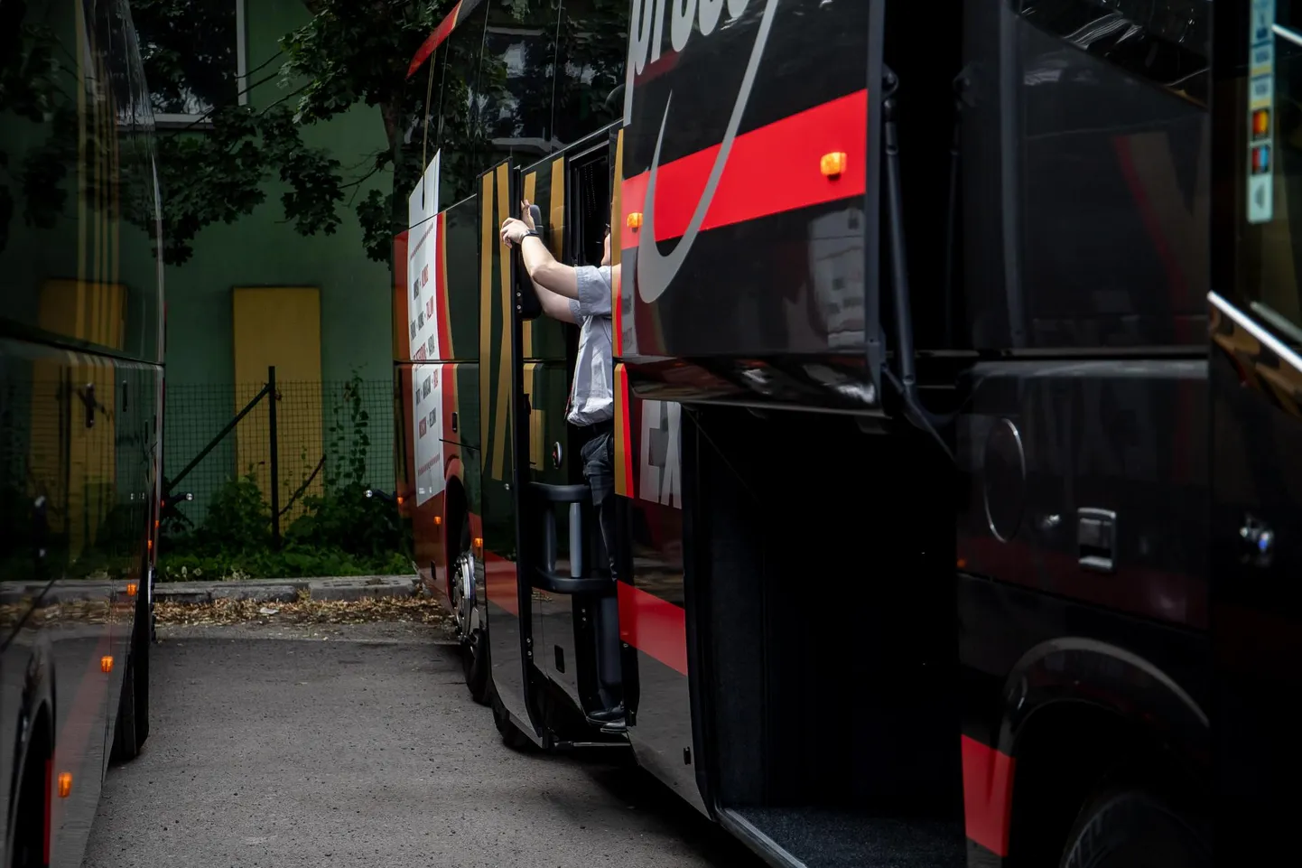 Bussifirma tegevjuhi sõnutsi eeldab ettevõte, et viiruse taandudes kasvab suve alguses linnade vahet sõitmine märgatavalt.