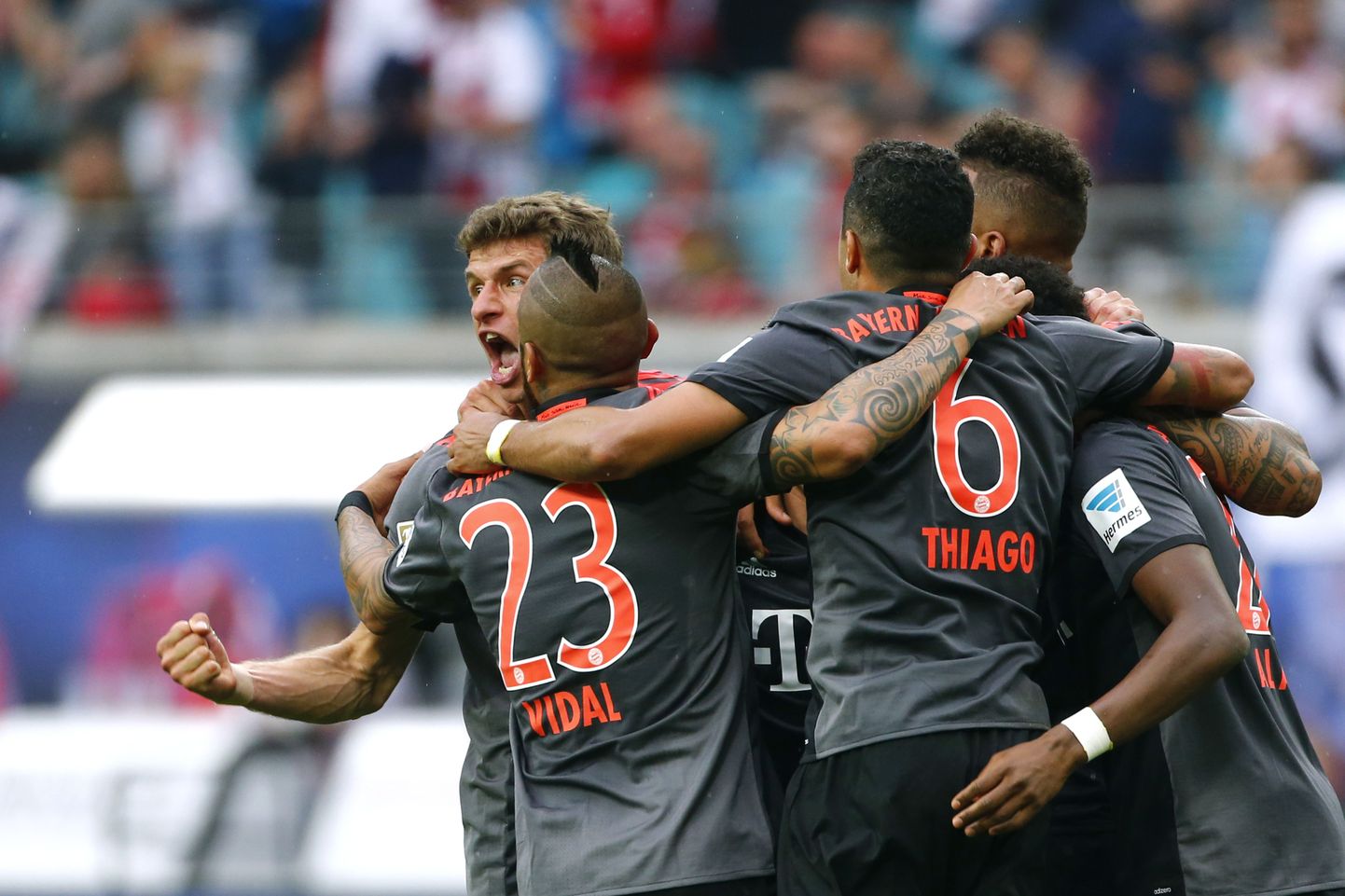 Müncheni Bayern sai lähima jälitaja üle magusa võidu.