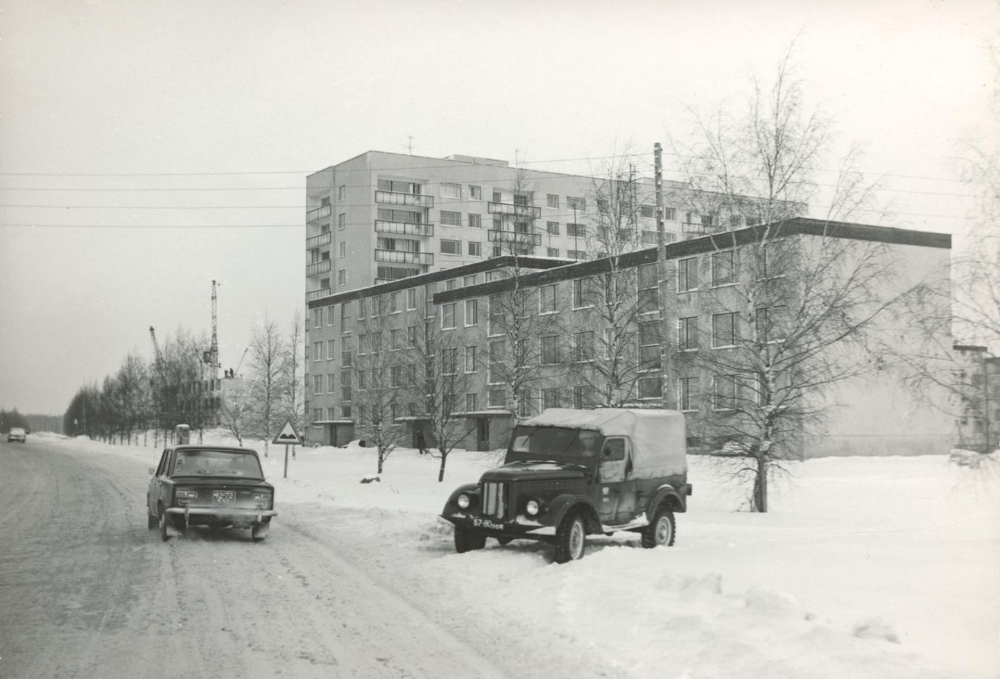 1978. aasta talv algas lume ja külmaga, mis aastavahetuseks järjest karmimaks muutus. Endel Veliste jäädvustus tollasest Männimäe elamurajoonist.